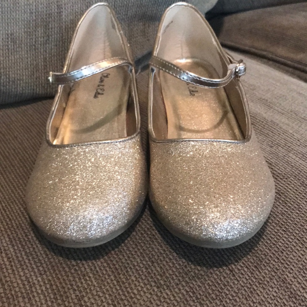 Girls dress shoes size 5